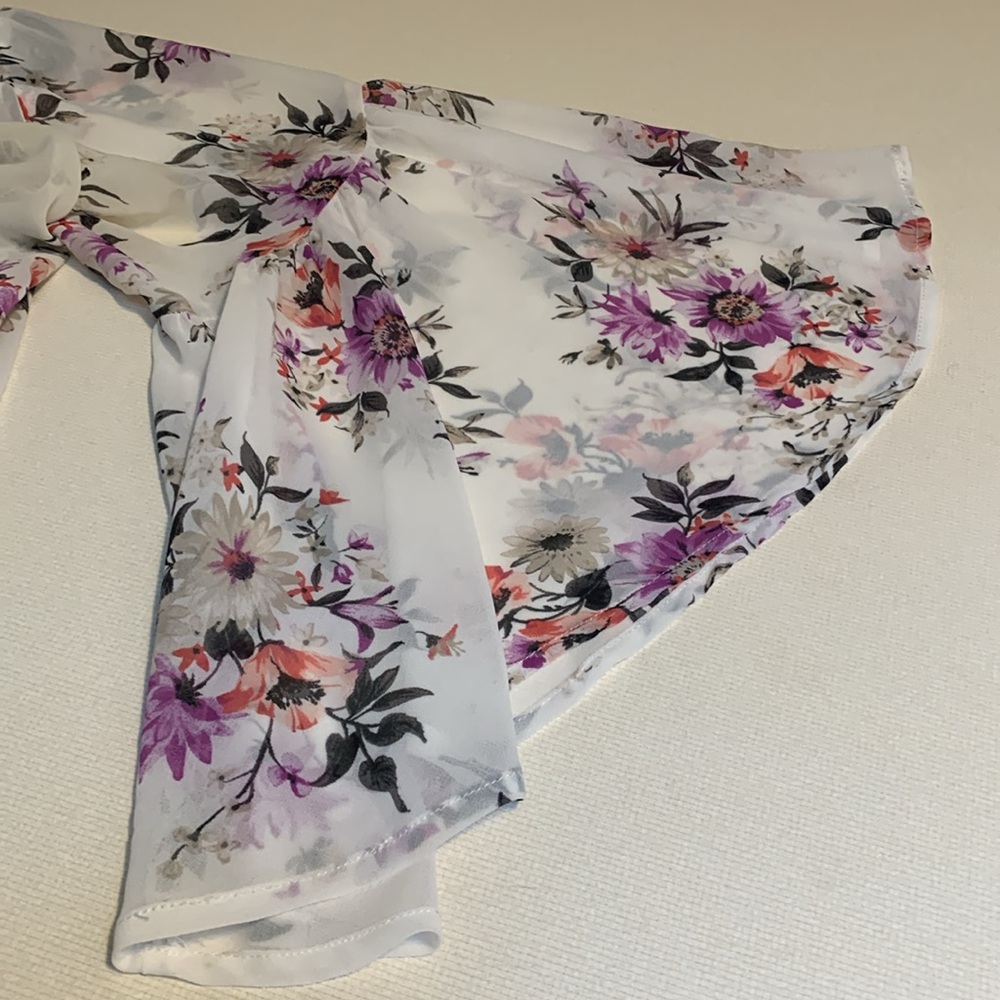 Torrid Floral Kimono in floral print - Picture 7 of 7